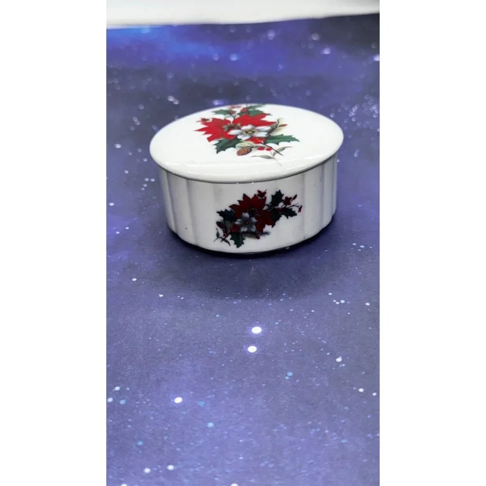 Vtg Christmas Trinket Box Floral Design Porcelain 3.5